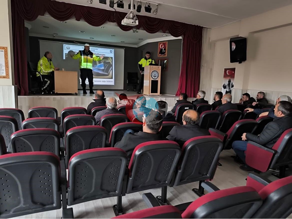 Tomarza’da servis şoförlerine güvenlik ve trafik eğitimi verildi