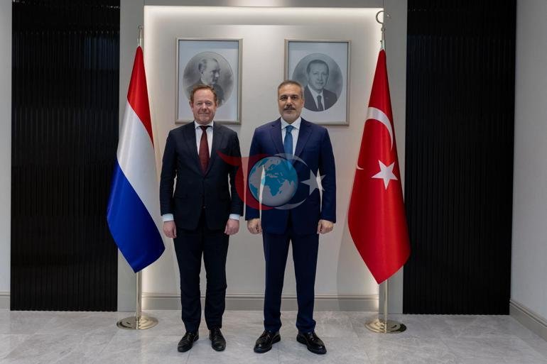 Bakan Fidan, Hollandalı mevkidaşı Van Weel ile görüştü