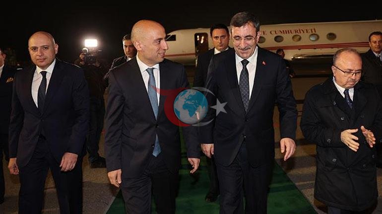 Cumhurbaşkanı Yardımcısı Yılmaz Baküye geldi