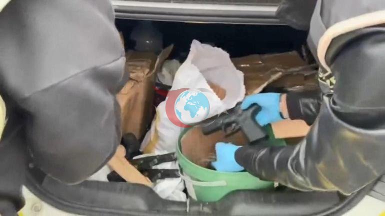 İstanbulda kaçak silah operasyonu: 113 tabanca ele geçirildi