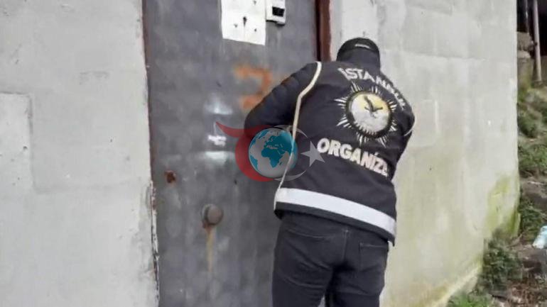 İstanbulda kaçak silah operasyonu: 113 tabanca ele geçirildi