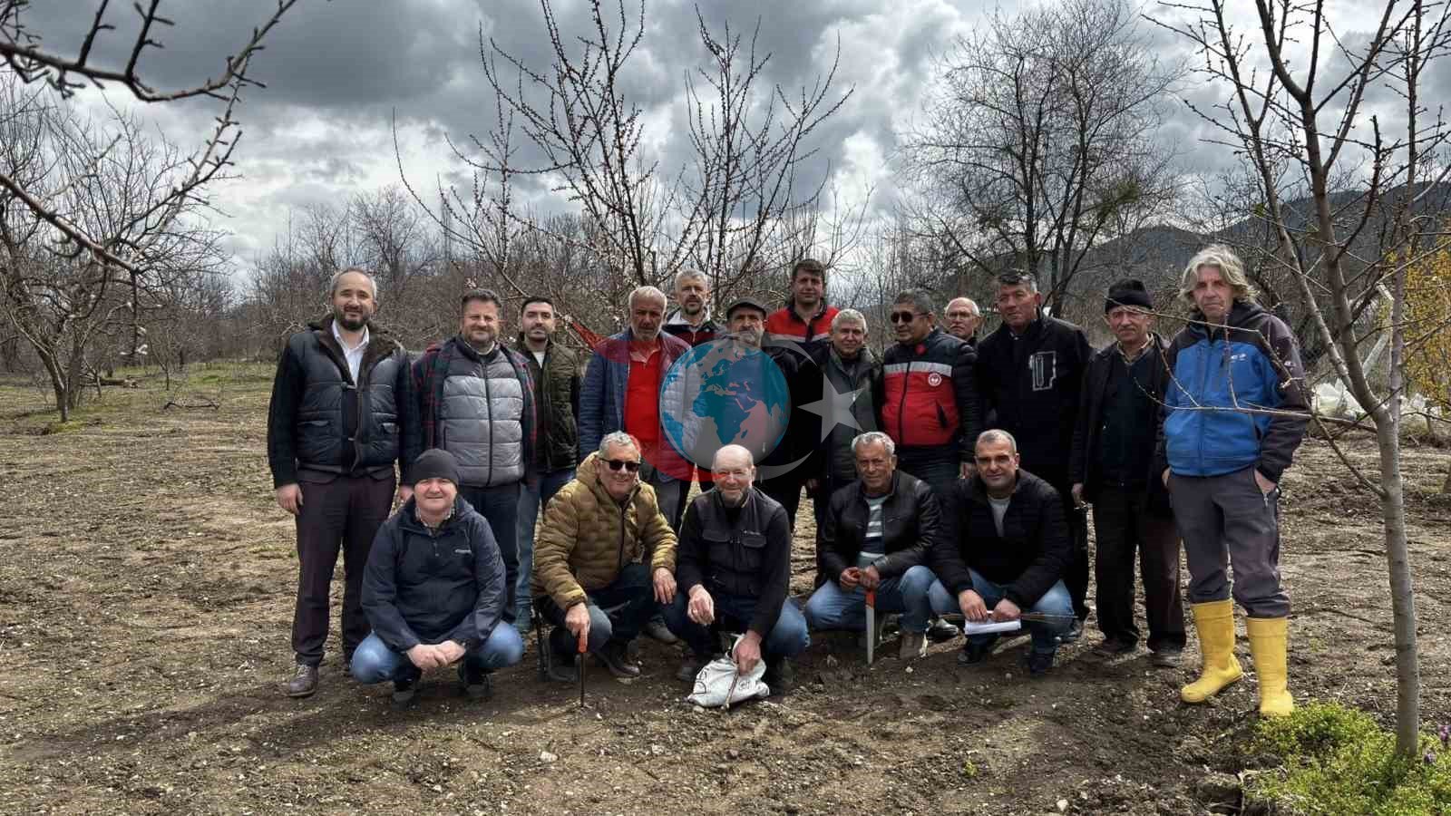 Kütahya&rsquo;da meyve üreticilerine budama ve aşılama eğitimi