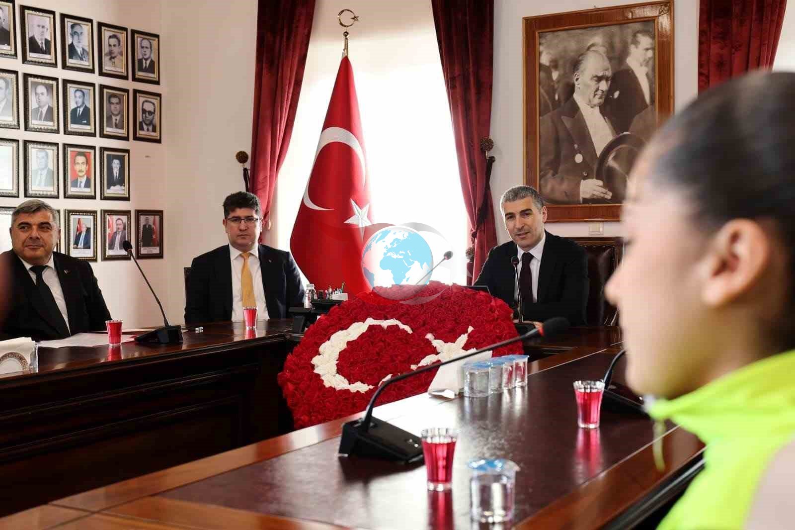 Vali Aktaş: Gençlerin Sporda ve Eğitimdeki Başarıları Şehrin Değeri