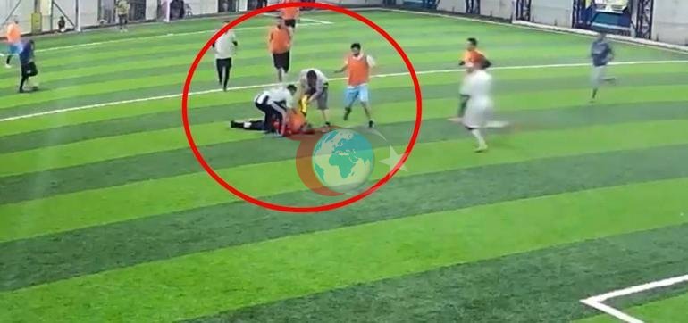 Halı sahada kahreden ölüm Bir anda duraksadı, başını tuttu, yere yığıldı