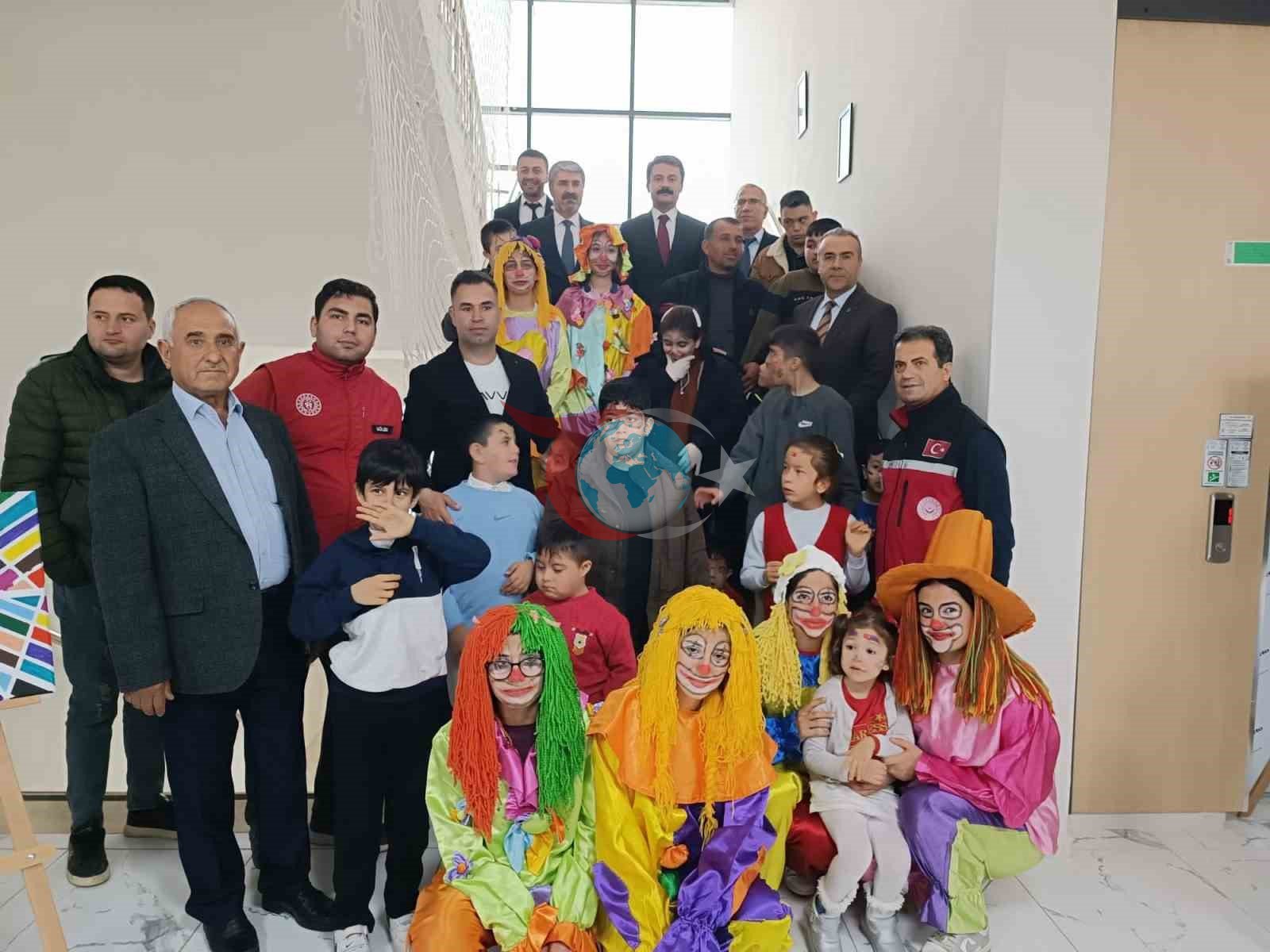 Besni&rsquo;de &rsquo;Otizm Farkındalık Günü&rsquo; etkinliği