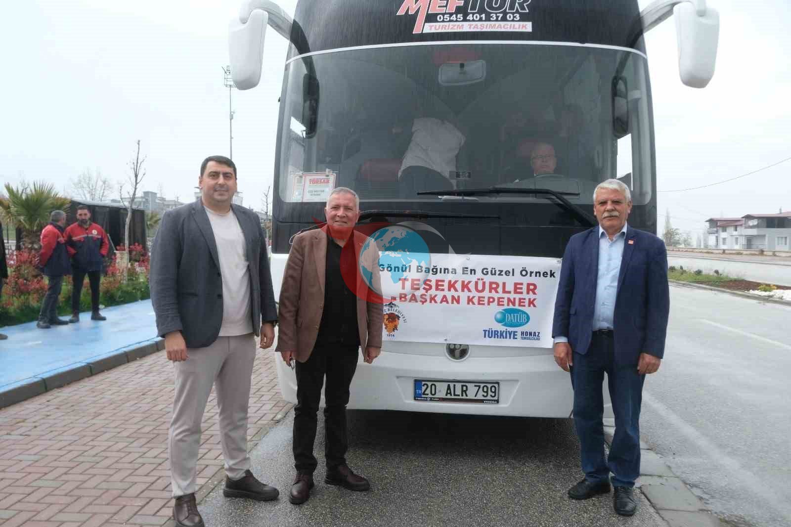 Ahıska Türkleri Ana Yurtlarına Duygusal Törenle Gönderildi