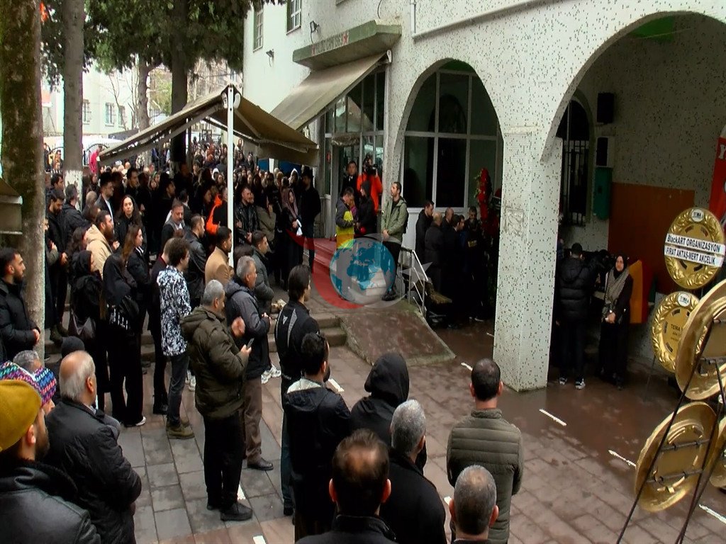 Oyuncu Ramazan Tetik gözyaşlarıyla uğurlandı