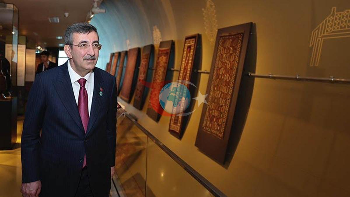 Cumhurbaşkanı Yardımcısı Yılmaz, Bakü'deki Halı Müzesini Ziyaret Etti