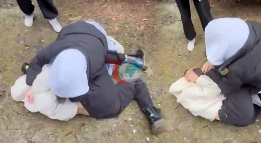 Bolu'da Liseli Kızların Kavgası Kameralara Yansıdı