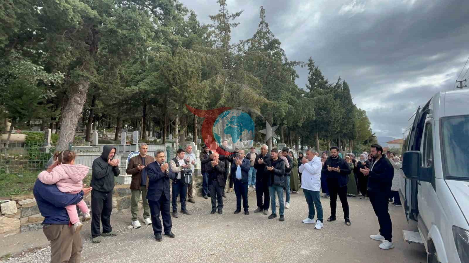 Datça'da Umreciler Törenle Uğurlandı