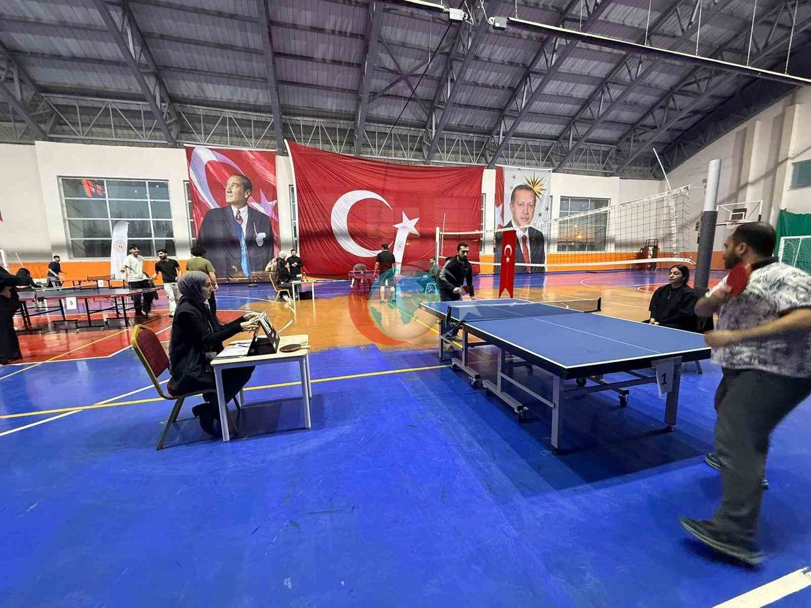Bulanık'ta Masa Tenisi Turnuvası Büyük İlgiyle Başladı