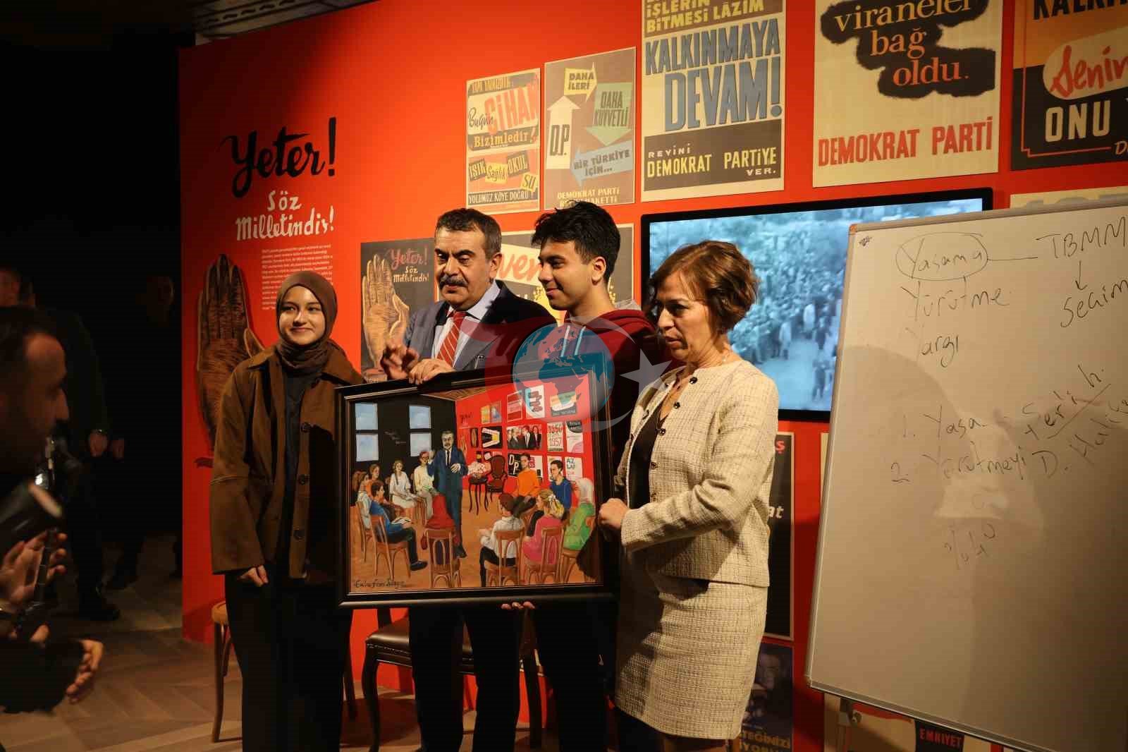 Milli Eğitim Bakanı Tekin&rsquo;den Aydın&rsquo;da &rsquo;Demokrasi ve &Icirc;nsan&rsquo; dersi