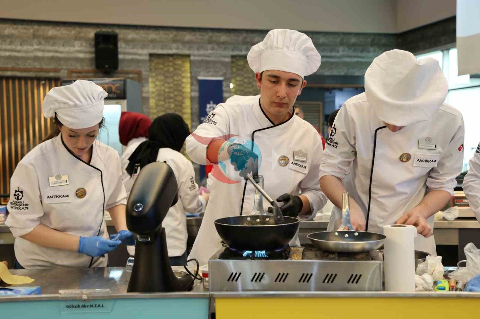 Gastro Genç 2026'da Kocaeli'li Liseli Şefler Hünerlerini Sergiledi