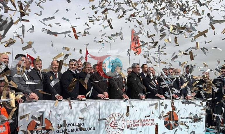 Bakan Uraloğlu: Biz laf değil eser üretiyoruz