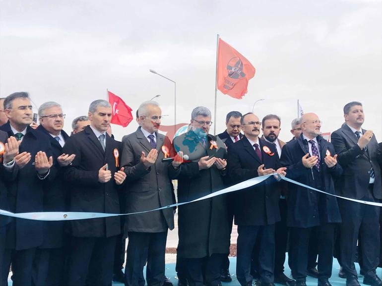 Bakan Uraloğlu: Biz laf değil eser üretiyoruz