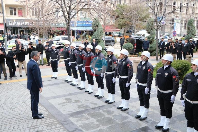 Bakan รiftรงi: Tรผrkiye ลu anda kritik bir sรผreรงten geรงiyor