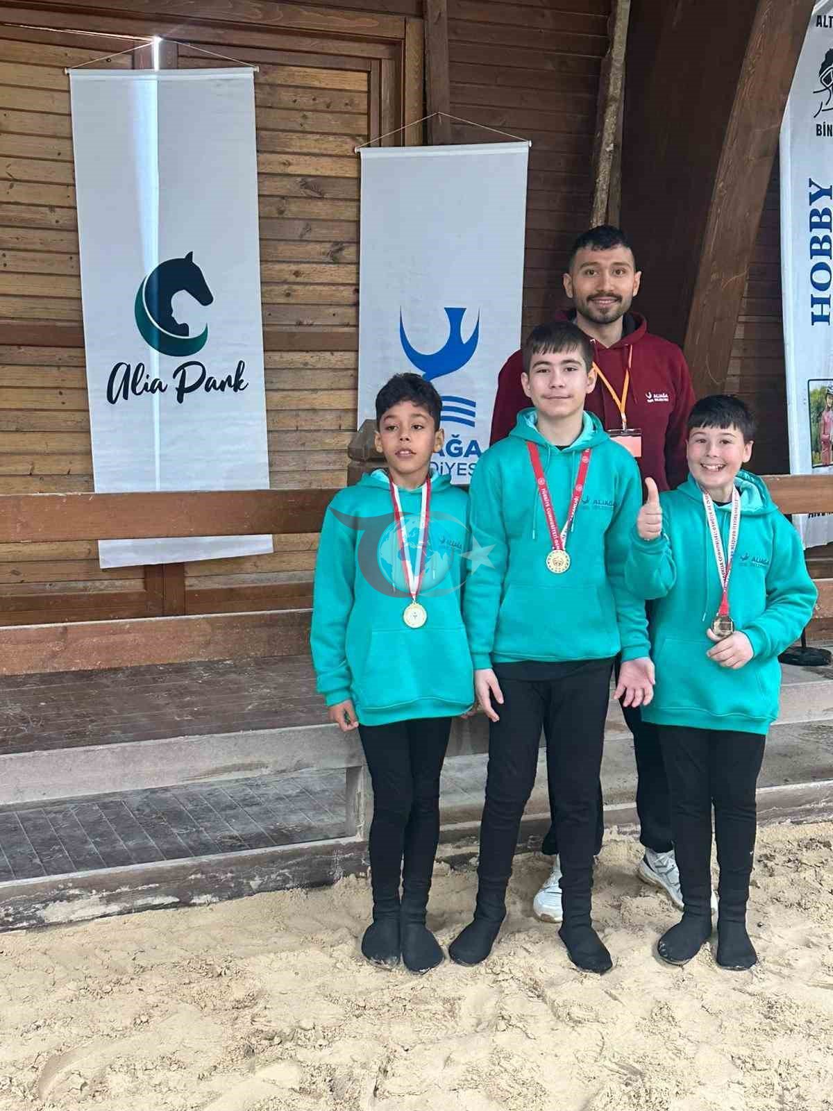 Aliağa&rsquo;nın özel sporcularından çifte şampiyonluk