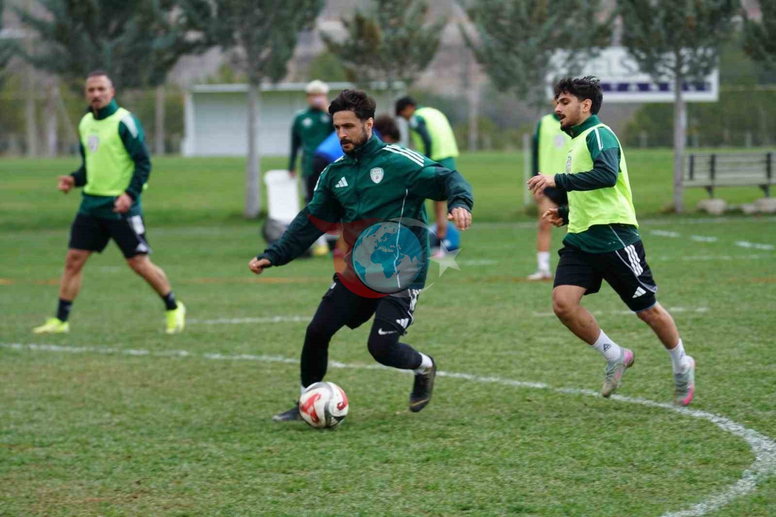 Yeşilyurtspor-Karaköprü Belediye Spor maçının hakemi belli oldu