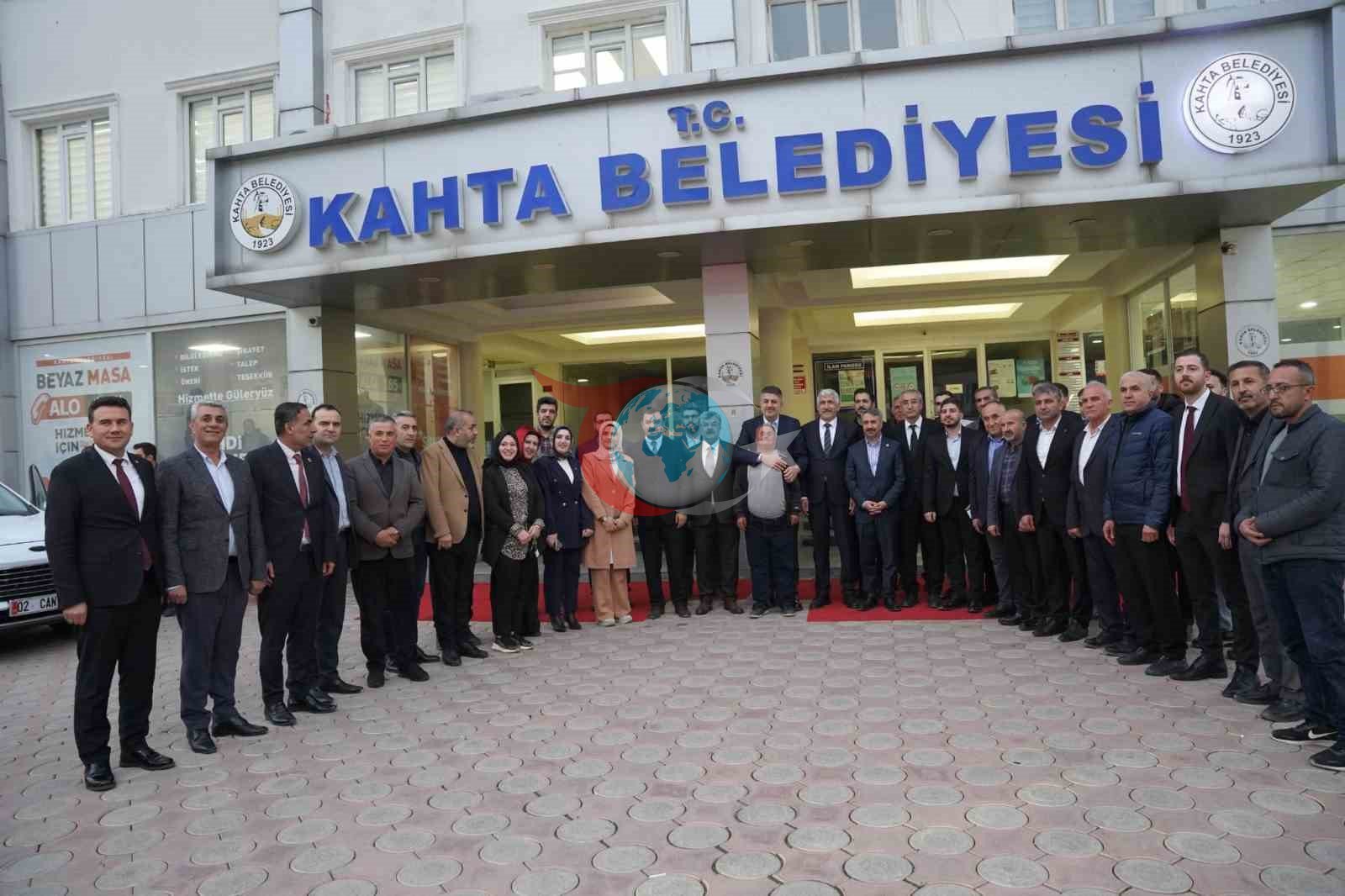 AK Parti heyeti Başkan Hallaç ile bir araya geldi