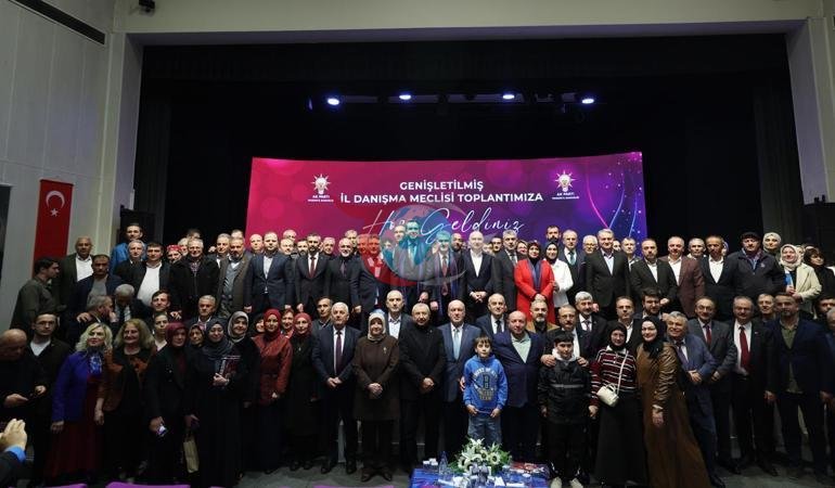 Bakan Bayraktar: Dünyada büyük bir dönüşümün eşiğindeyiz