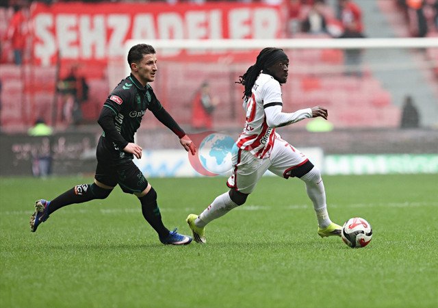 Samsunspor-Konyaspor maçında kazanan çıkmadı! Son dakikada penaltı kaçtı - Resim: 0
