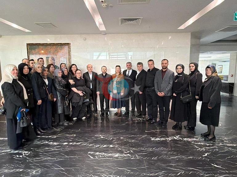 Bakan Gürlek, suça sürüklenen çocukların mağdur ettiği ailelerle bir araya geldi