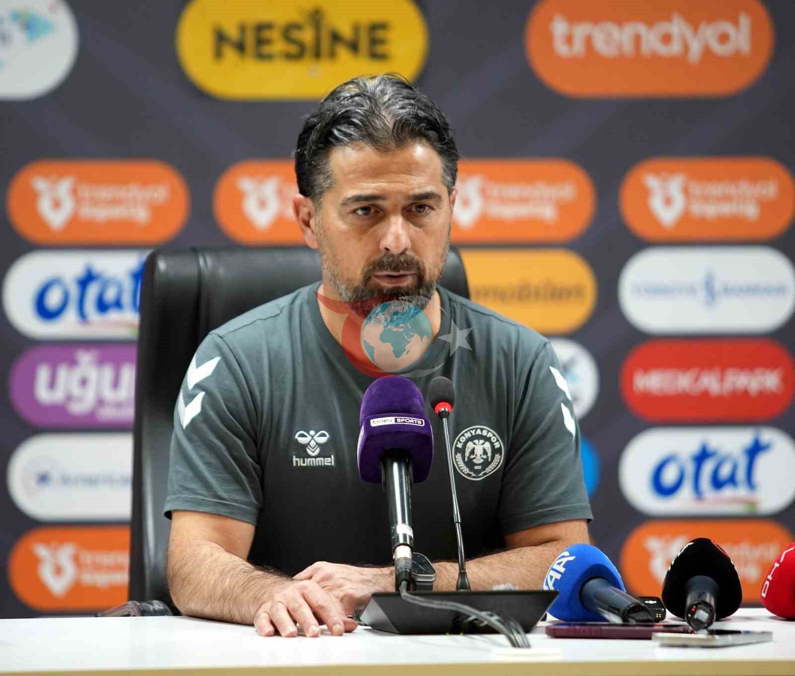 İlhan Palut: "Samsunspor Bizden Üstündü, 1 Puan Bize Kâr"