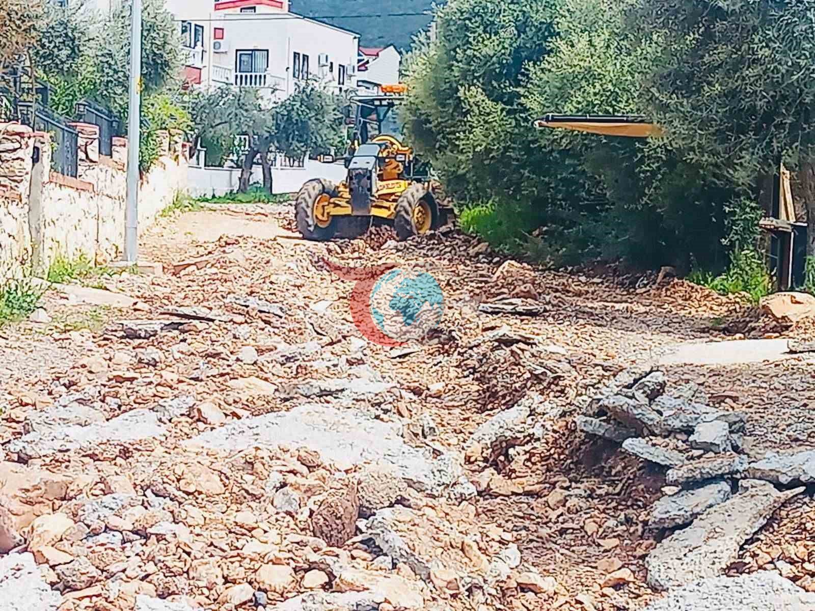 Didim’de temizlik ve düzenleme çalışmaları sürüyor