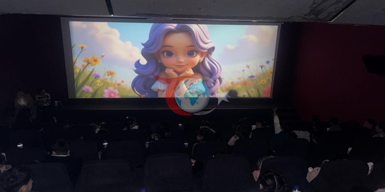 Şırnak Belediyesi’nden miniklere sinema sürprizi