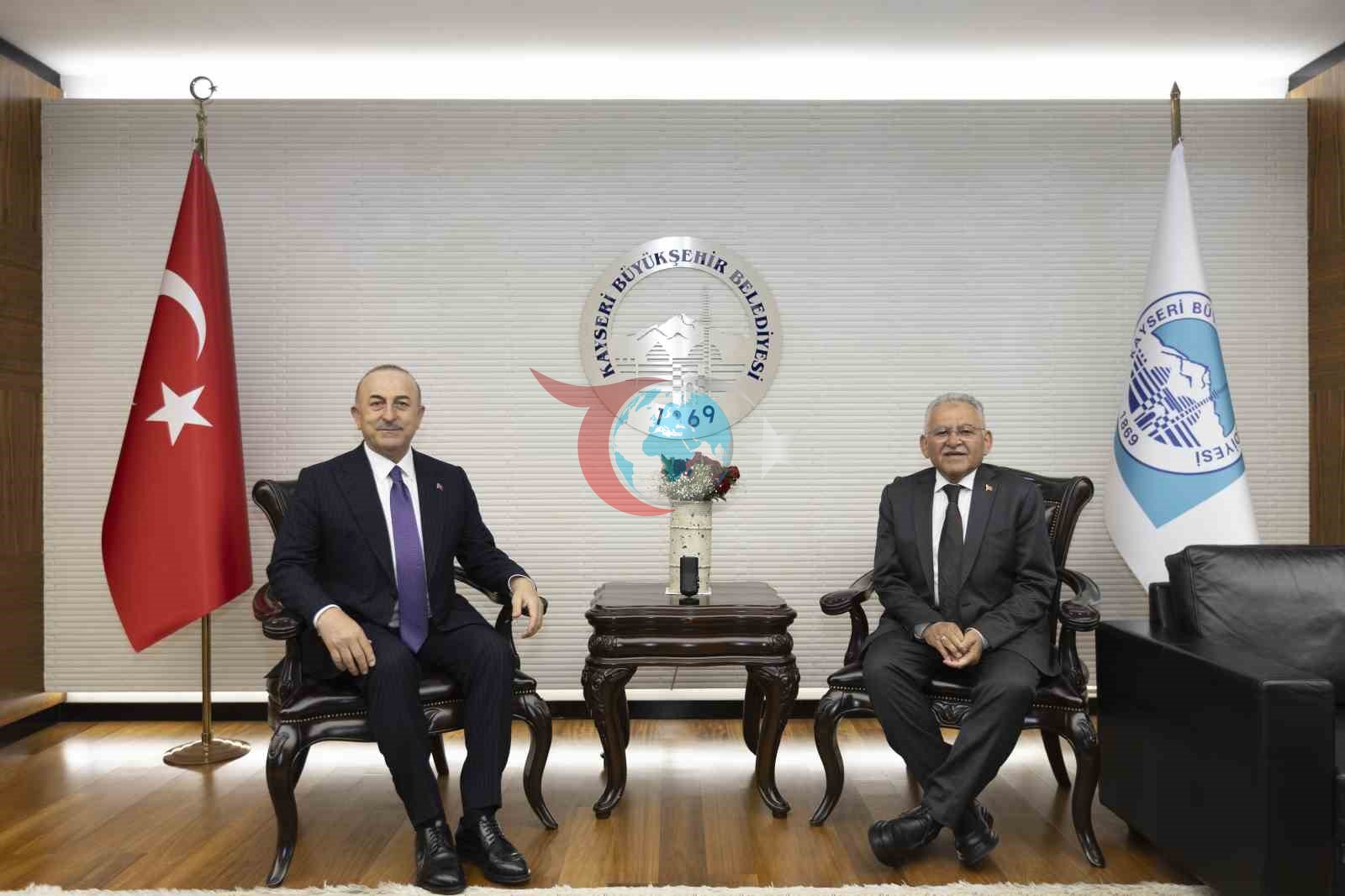Eski bakan Çavuşoğlu: 