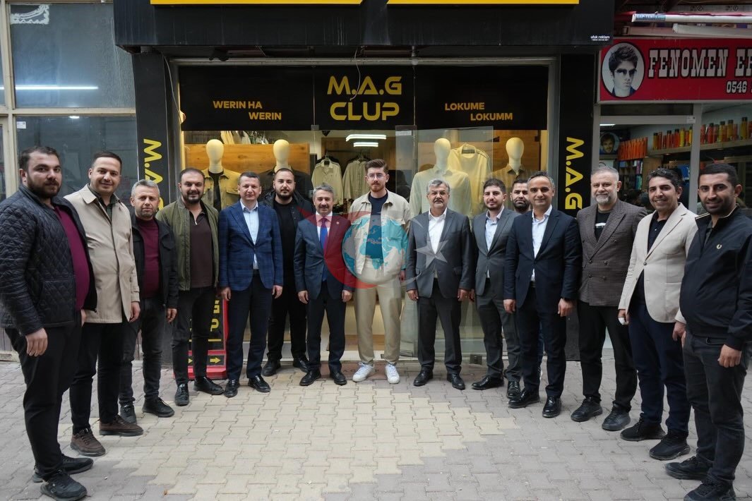 AK Parti heyetinden Gölbaşı Caddesi&rsquo;nde esnaf ziyareti
