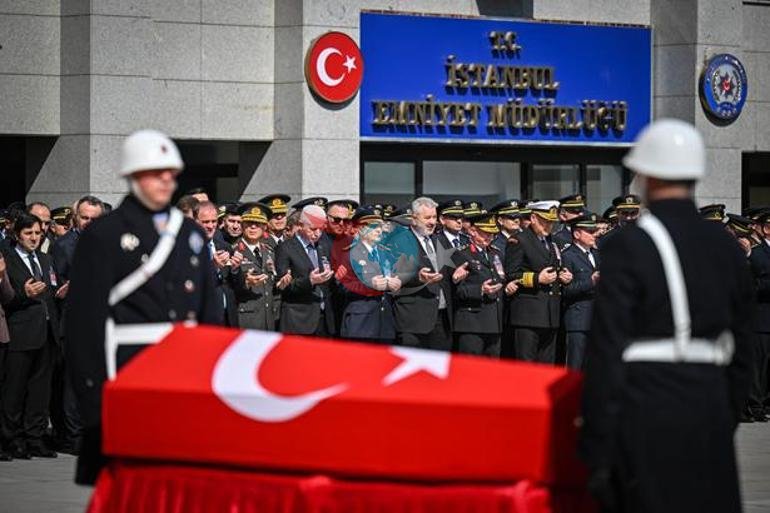 İstanbulda trafik kazasında şehit olan polis Seçkin Yalçın son yolculuğuna uğurlandı