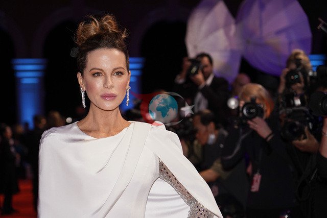Kate Beckinsale bir 'beğeni' yüzünden işten çıkarıldığını söyledi