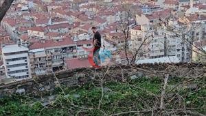 Bursa’da surlara çıkan adam, Ezgi gelmezse atlarım dedi Jiletlerle intihar tehdidi savurdu