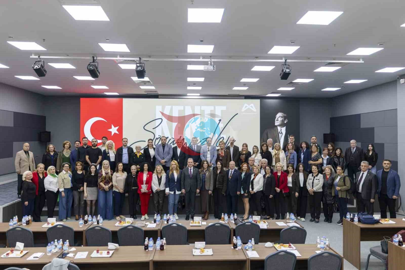 Mersin’de ‘Kent Katılımı Buluşmaları’ başladı, Seçer projeleri anlattı