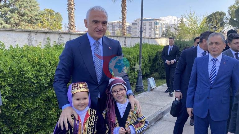 Bakan Ersoy: Türkiyemizin dört bir yanında çok önemli projelere imza attık