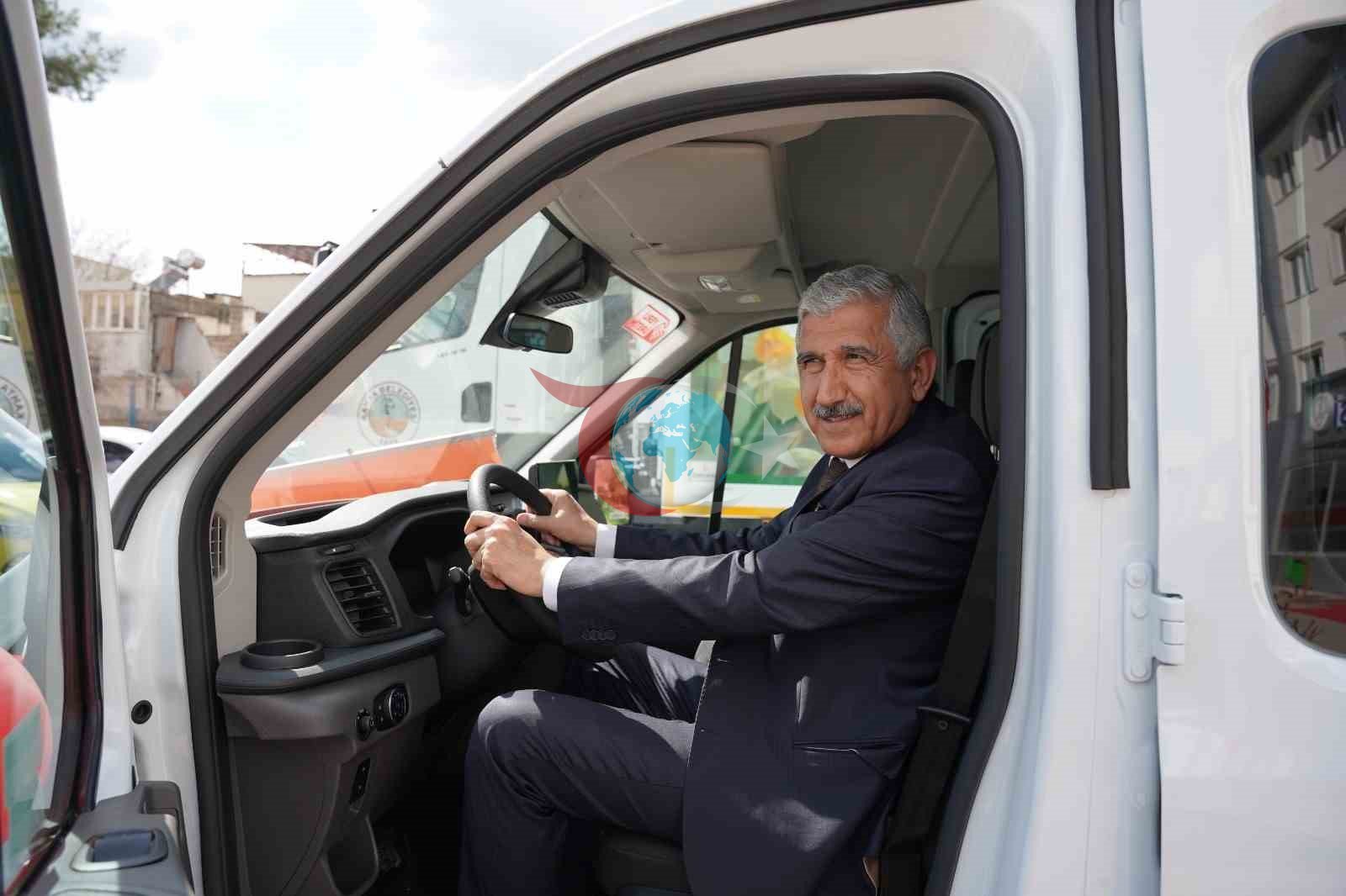 Kahta Belediyesi araç filosunu güçlendirmeye devam Ediyor