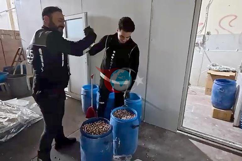 Adana’da dev operasyon Afiyet olsun yazılı paketlerden zehir çıktı