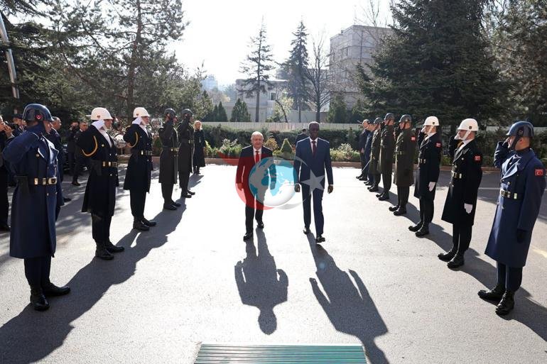 Bakan Güler, Nijer Savunma Bakanı Orgeneral Mody ile görüştü
