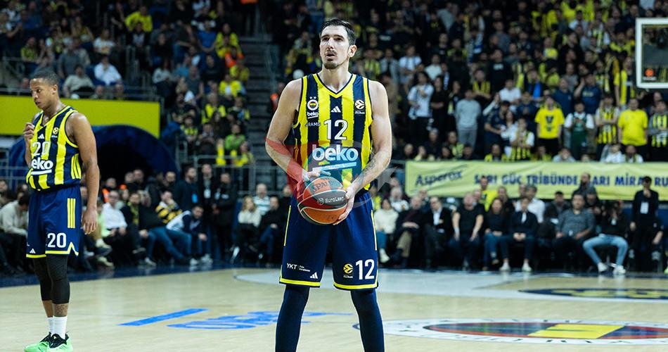 Nando De Colo