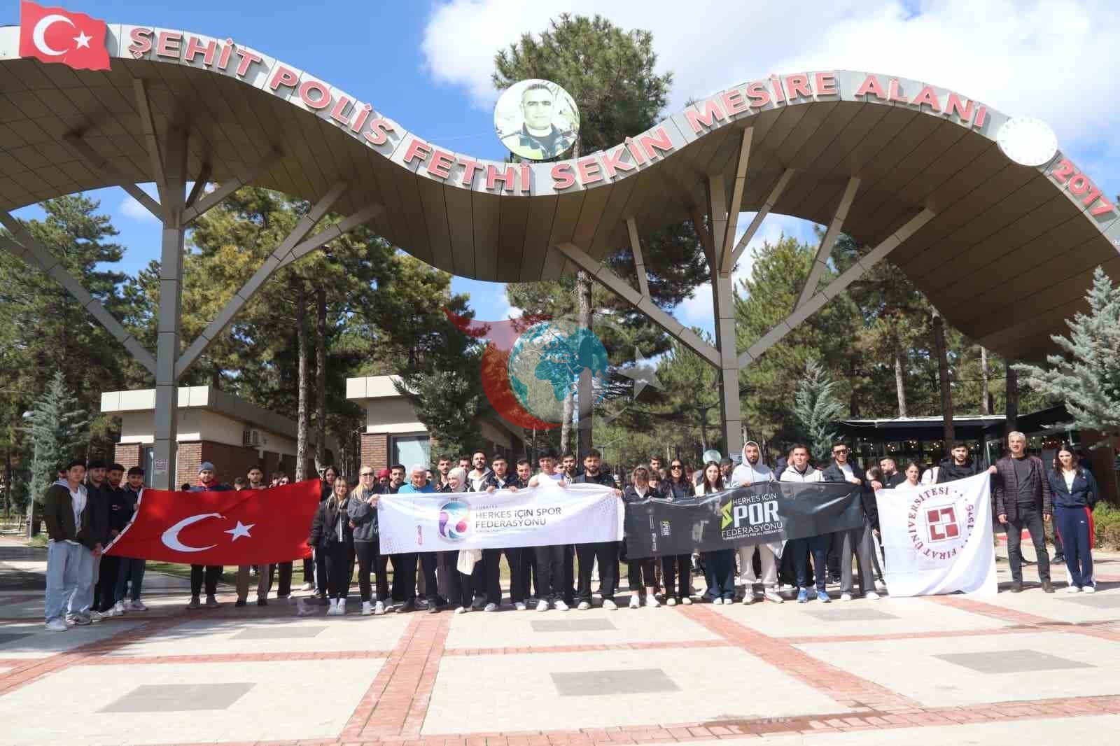 Elazığ&rsquo;da sağlık için yürüdüler