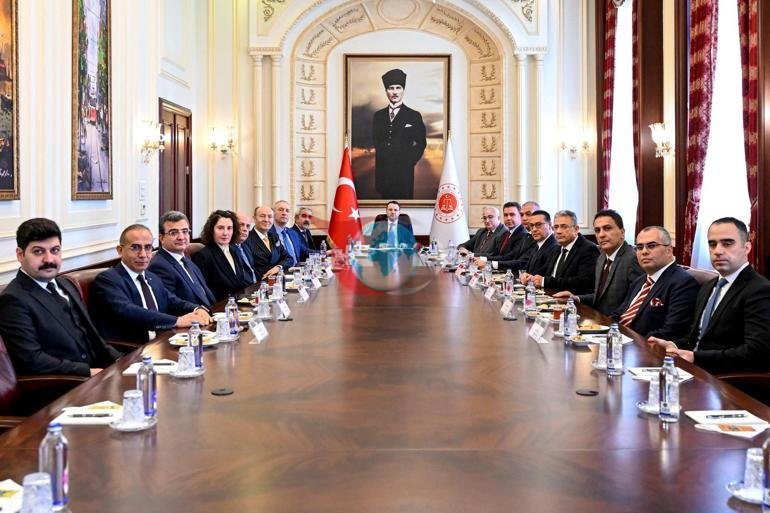 Bakan Gürlek: Yargıda Birlik Derneği, FETÖ ile mücadelede kararlı bir duruş sergiledi