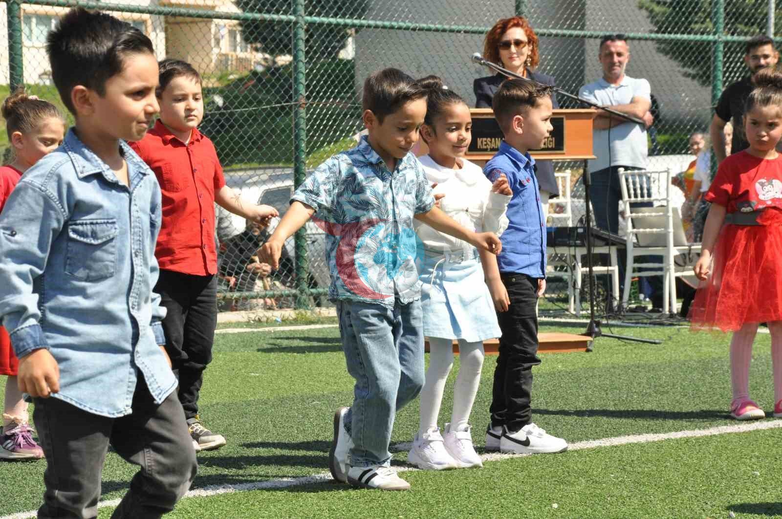 Keşan'da Dünya Romanlar Günü Coşkuyla Kutlandı