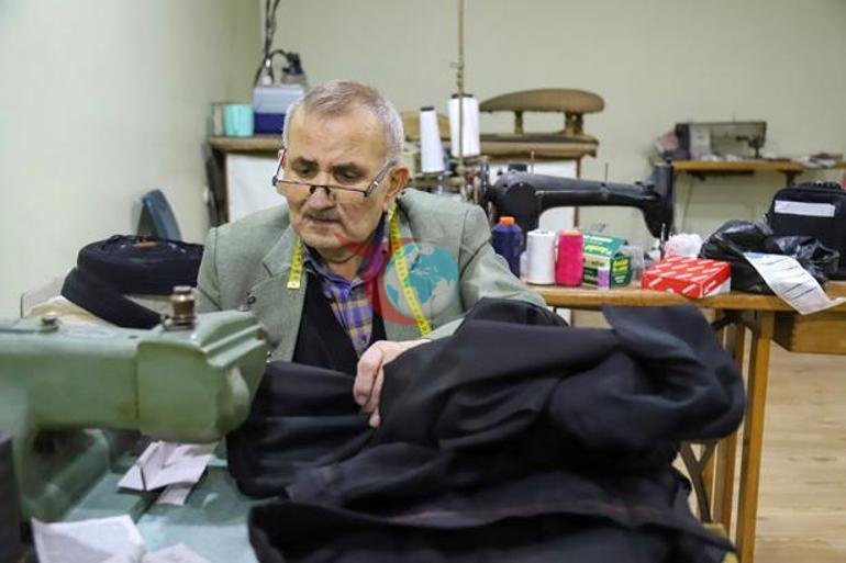 56 yıldır terzilik yapıyor Dükkanımda öleceğim diyen ustanın yarım asırlık hikayesi