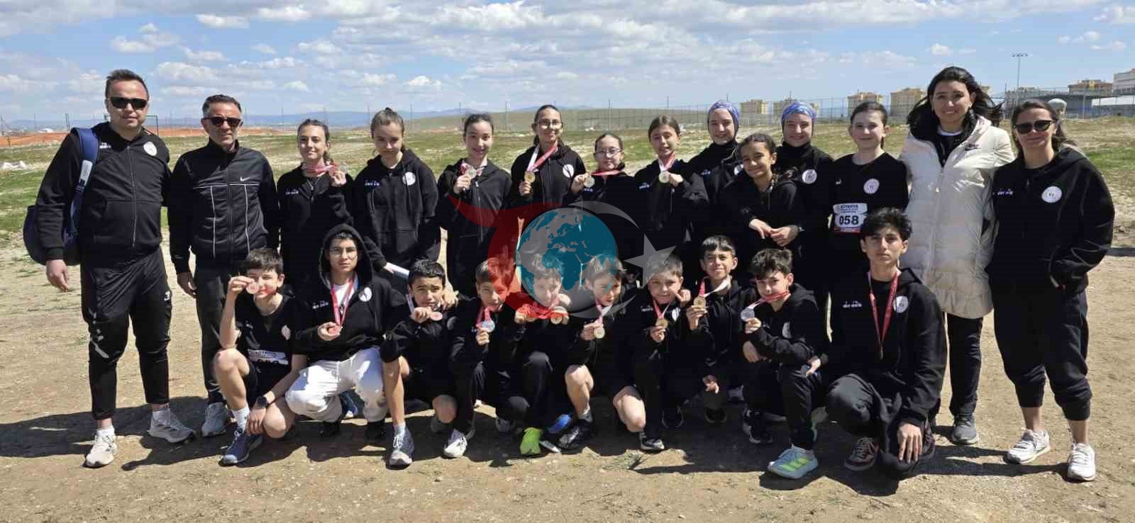 Eskişehirli sporculardan Kütahya&rsquo;da büyük başarı