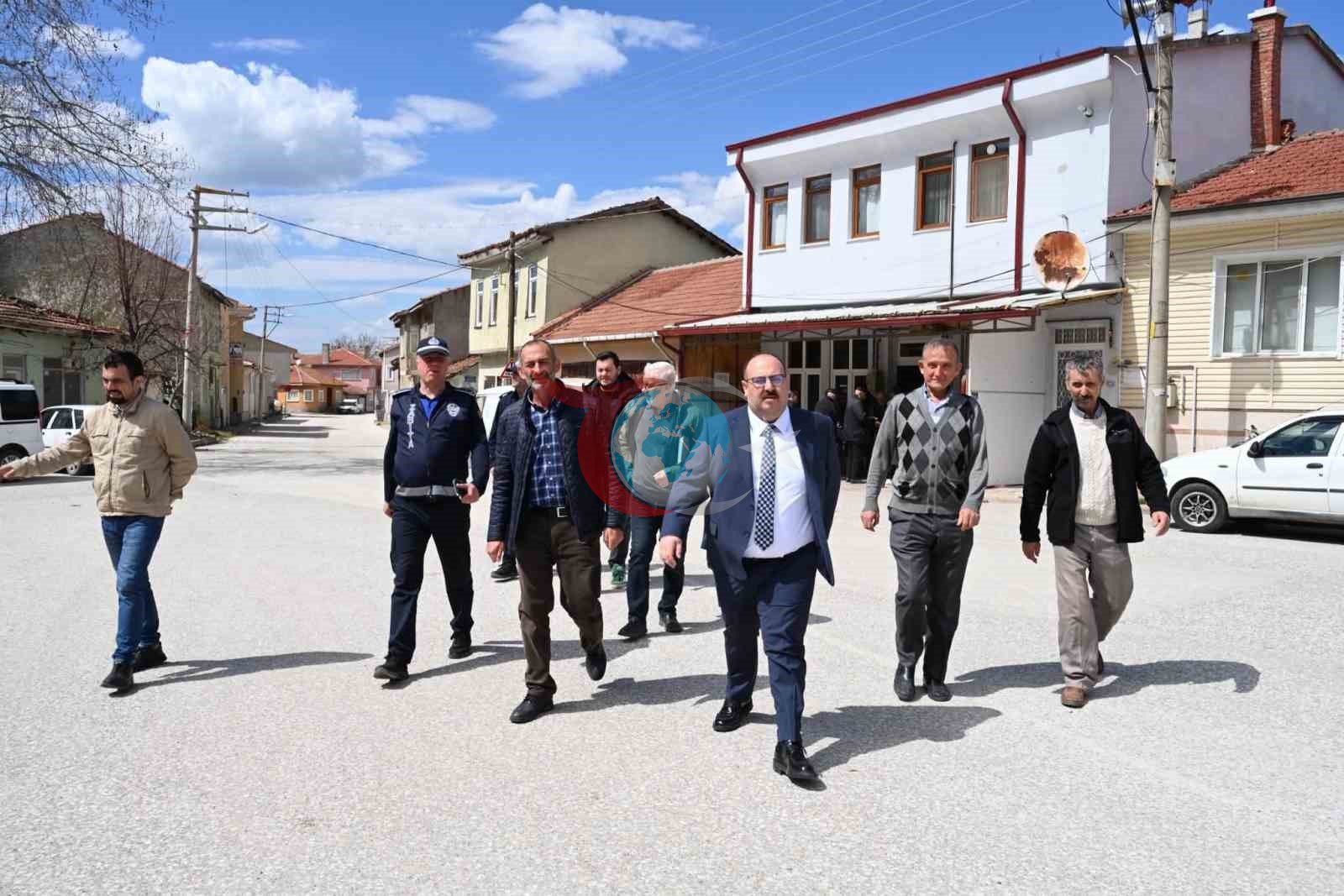 Başkan Hamamcı Yenice Mahallesi&rsquo;nde incelemeler yaptı, talepleri yerinde dinledi
