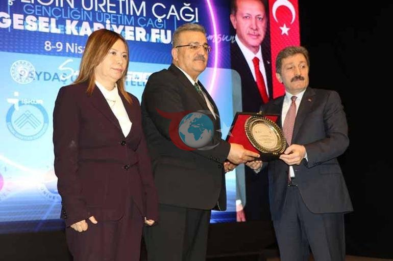 Bakan Yardımcısı Özçelik: İstihdam edilen kişi sayısı 33 milyona ulaştı