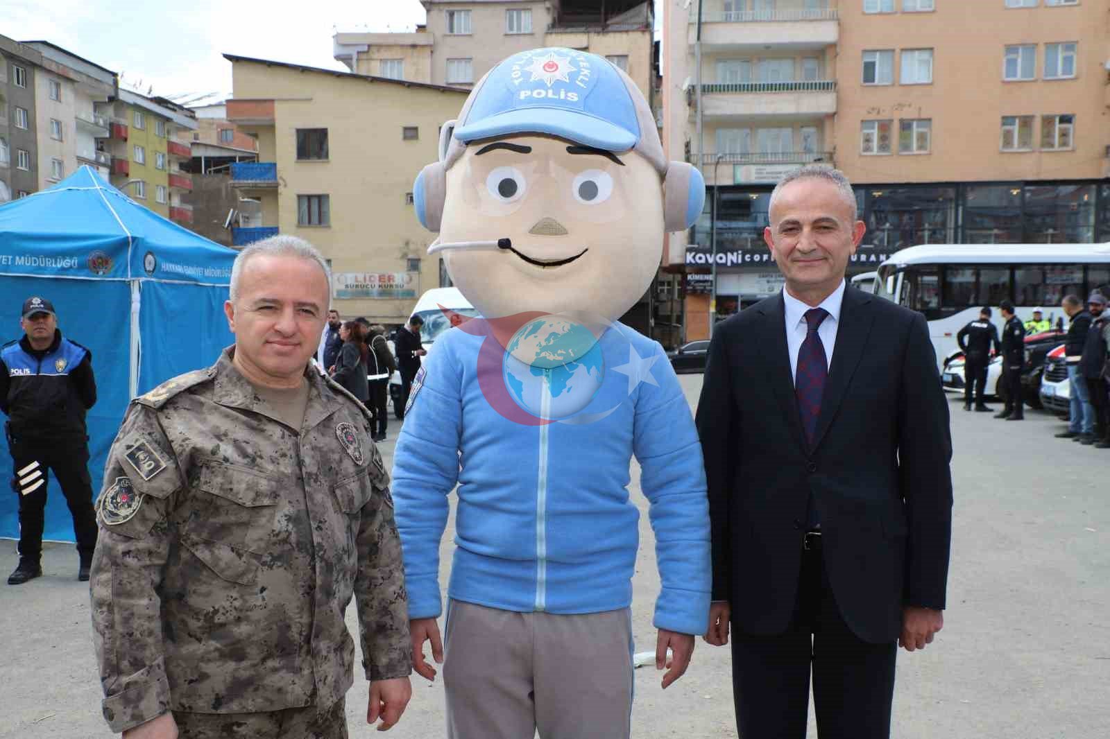 Hakkari’de Polis Haftası etkinliğine yoğun ilgi