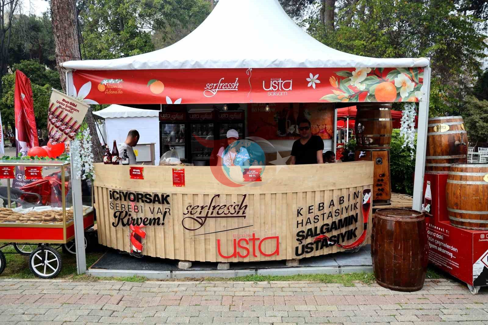 Adana&rsquo;nın tescilli lezzeti şalgam, karnavalın gözdesi oldu