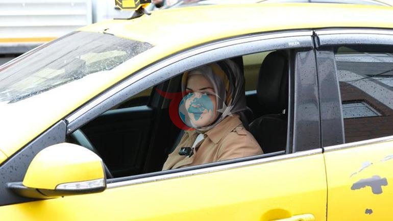 2 çocuk annesi direksiyon başında Rize’de kadın taksici azmiyle takdir topluyor